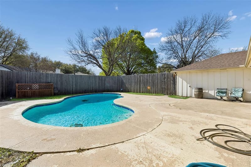 810 Meadowgate Drive, Garland TX 75040 - Photo 26