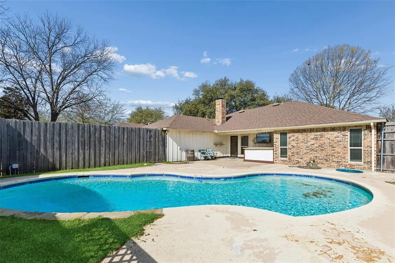 810 Meadowgate Drive, Garland TX 75040