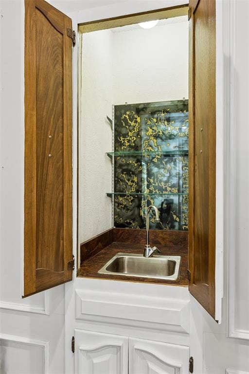 810 Meadowgate Drive, Garland TX 75040 - Photo 8
