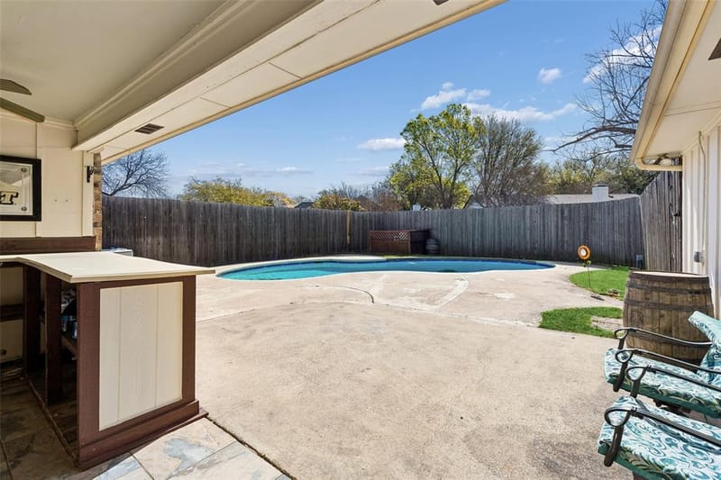 810 Meadowgate Drive, Garland TX 75040 - Photo 25