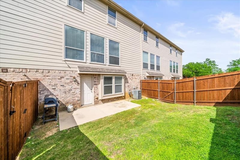 2700 Club Ridge Drive # 34, Lewisville TX 75067 - Photo 22
