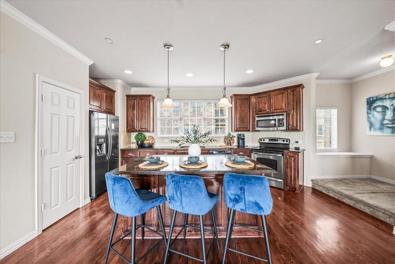 2700 Club Ridge Drive # 34, Lewisville TX 75067 - Photo 8