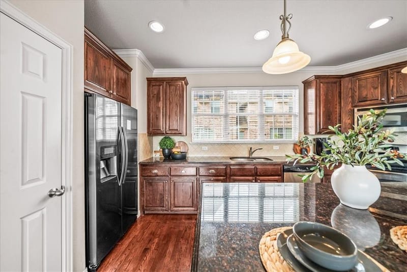 2700 Club Ridge Drive # 34, Lewisville TX 75067 - Photo 10