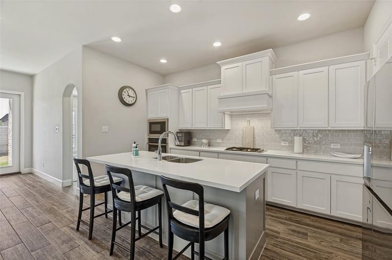 8212 San Bernard Trail, McKinney TX 75071 - Photo 5