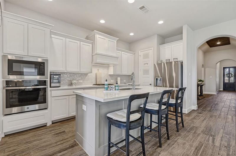 8212 San Bernard Trail, McKinney TX 75071 - Photo 4