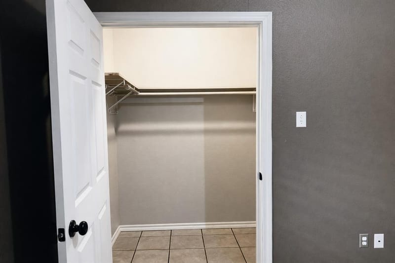 914 N Catherine Street, Terrell TX 75160 - Photo 14