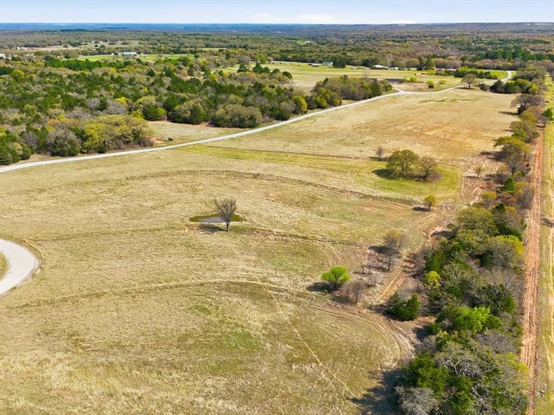2548 County Road 2690, Alvord TX 76225 - Photo 5