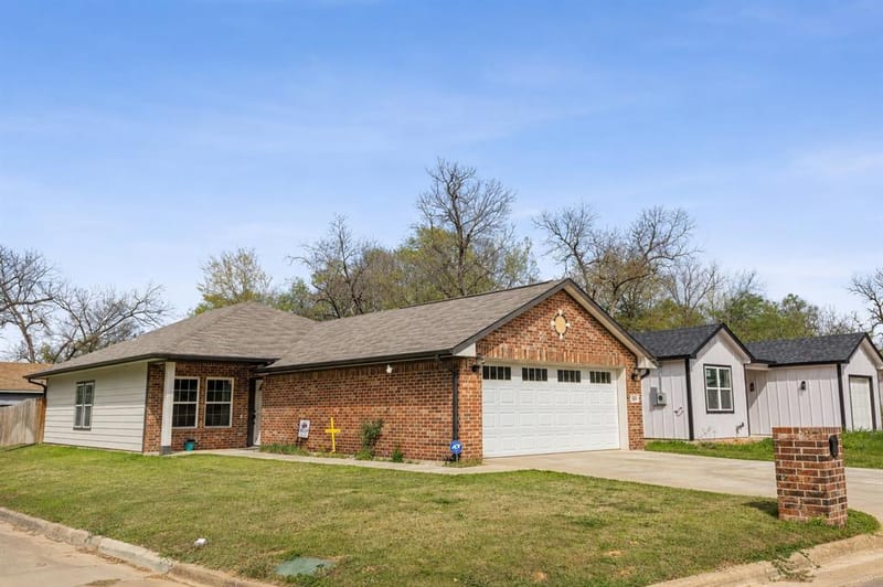 101 Ross Street W, Sulphur Springs TX 75482