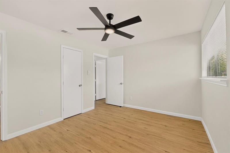 1304 Glynn Oaks Drive, Arlington TX 76010 - Photo 16