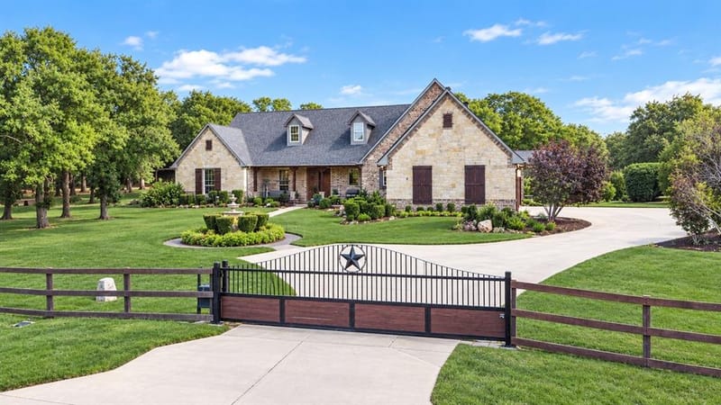 1684 Blevins Drive, Keller TX 76248