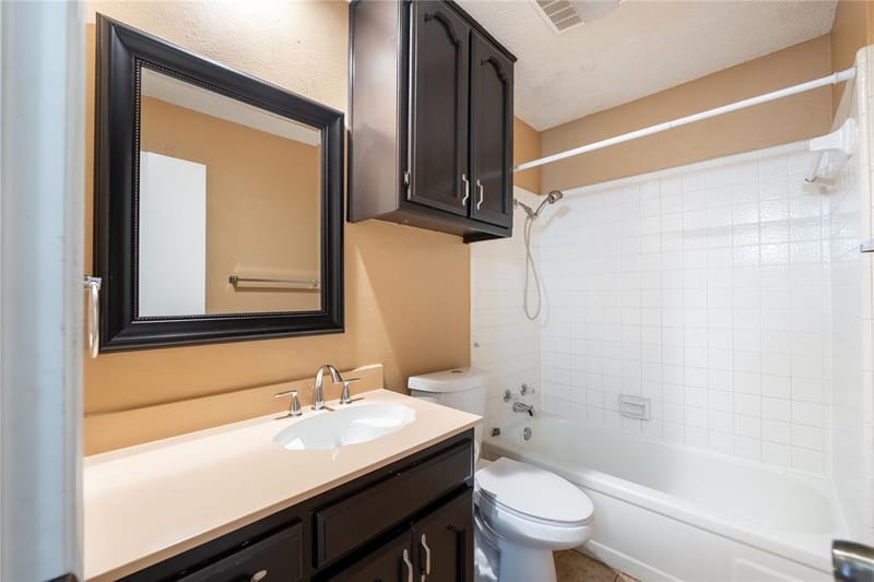 604 Windgate Court, Arlington TX 76012 - Photo 10