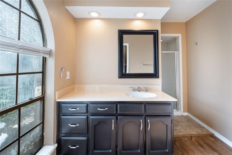 604 Windgate Court, Arlington TX 76012 - Photo 14