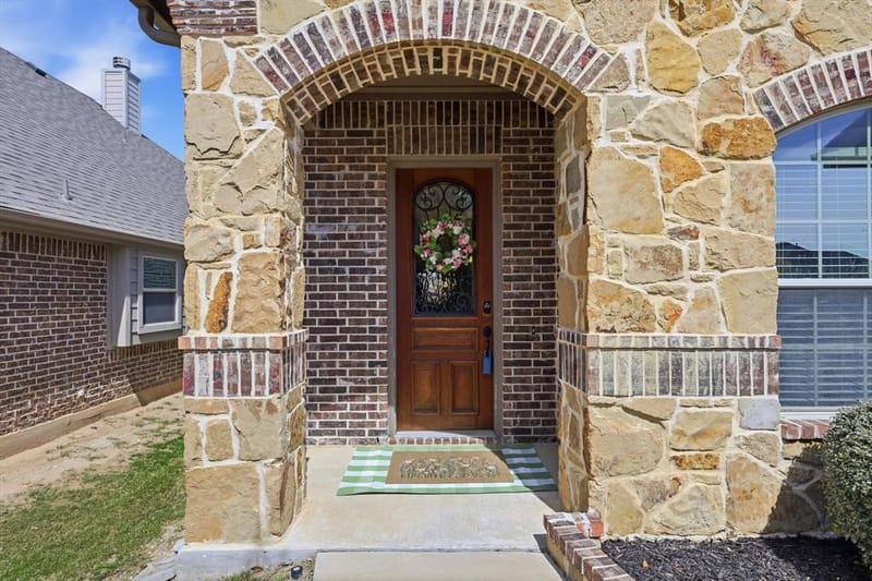 1029 Albany Drive, Fort Worth TX 76131 - Photo 2