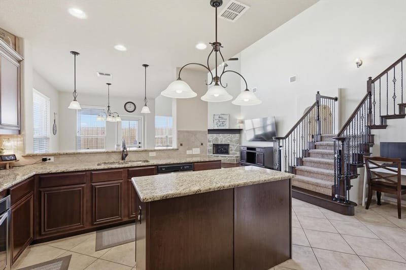 1029 Albany Drive, Fort Worth TX 76131 - Photo 5