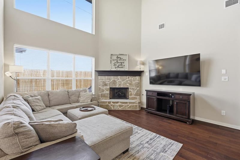 1029 Albany Drive, Fort Worth TX 76131 - Photo 9