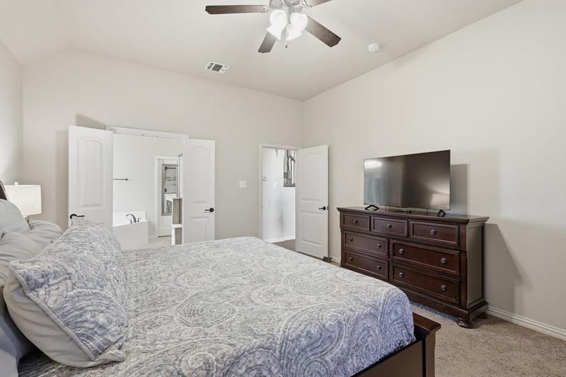 1029 Albany Drive, Fort Worth TX 76131 - Photo 14