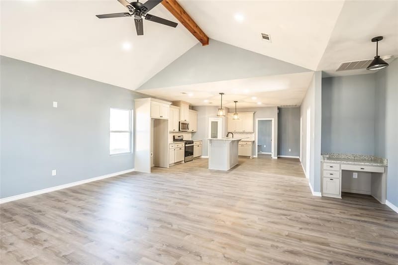 307 Bonham Street, Nocona TX 76255 - Photo 6