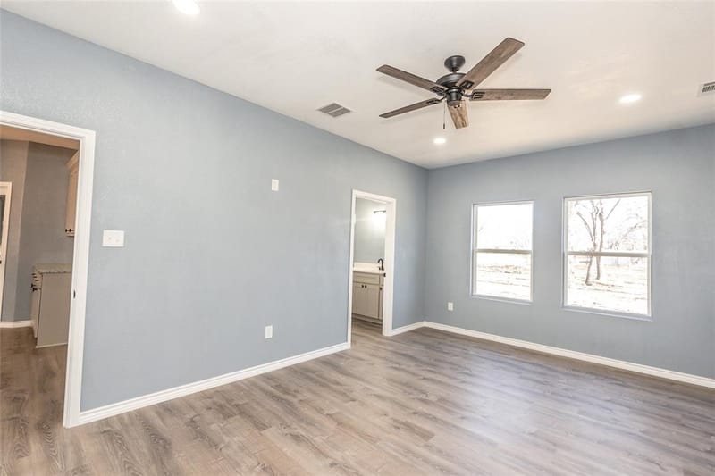 307 Bonham Street, Nocona TX 76255 - Photo 17