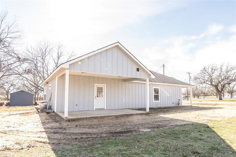 307 Bonham Street, Nocona TX 76255 - Photo 26