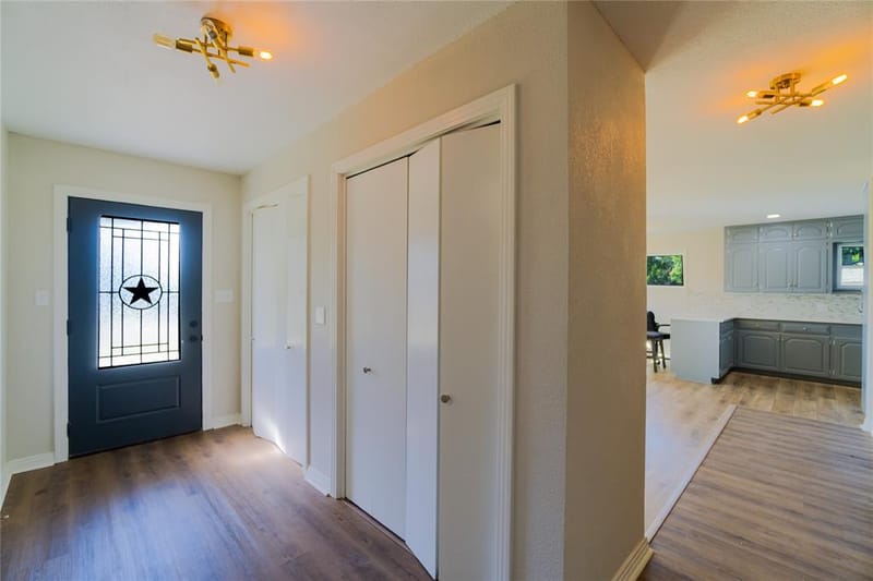 5801 Wedgworth Road, Fort Worth TX 76133 - Photo 14