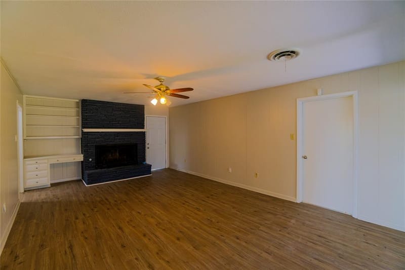 5801 Wedgworth Road, Fort Worth TX 76133 - Photo 8