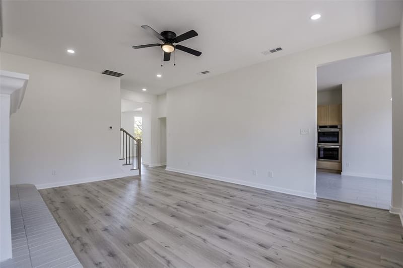 2916 Forestwood Drive, Arlington TX 76006 - Photo 4
