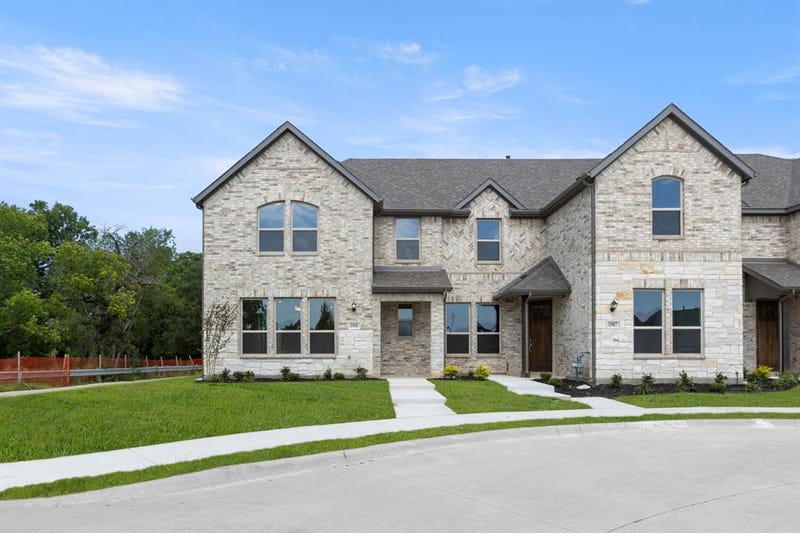 1991 Gentle Oak Trail, Corinth TX 76210