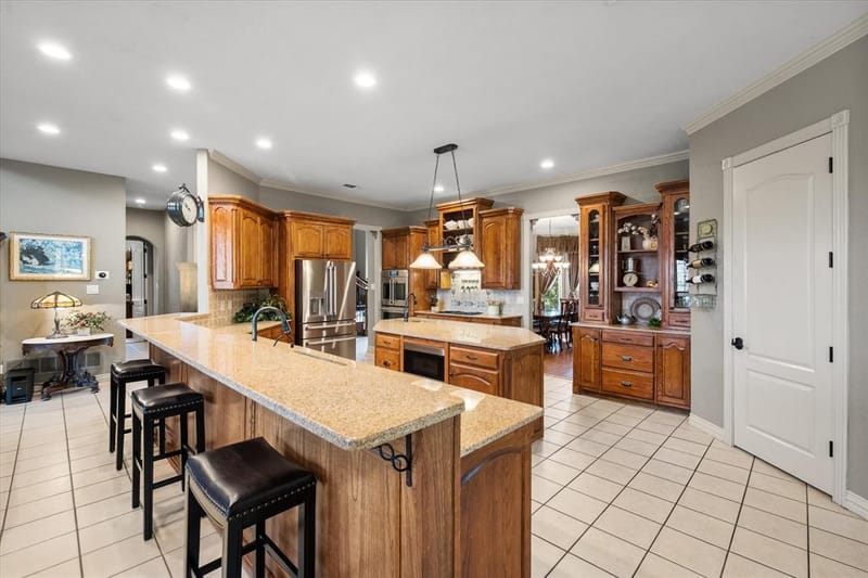 2703 Katherine Court, Dalworthington Gardens TX 76016 - Photo 8