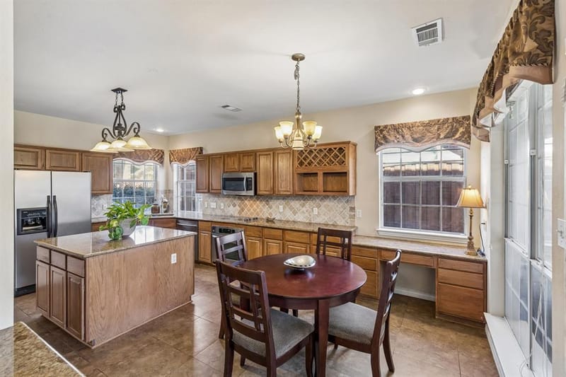 2710 Winterberry Drive, Rowlett TX 75089 - Photo 11