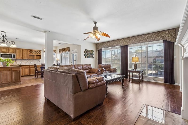 2710 Winterberry Drive, Rowlett TX 75089 - Photo 8