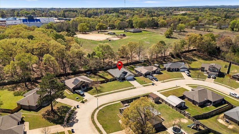 307 Mission Crest Circle, Lindale TX 75771
