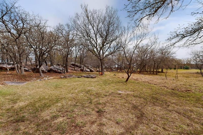 185 Silver Lakes Drive, Sunset TX 76270 - Photo 32