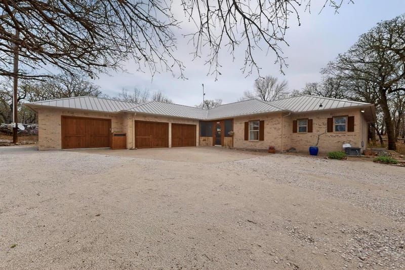 185 Silver Lakes Drive, Sunset TX 76270 - Photo 5