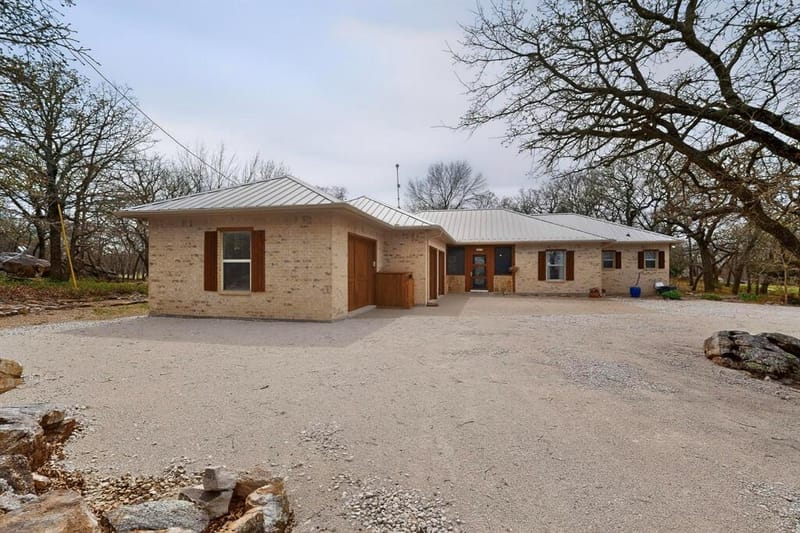 185 Silver Lakes Drive, Sunset TX 76270 - Photo 4