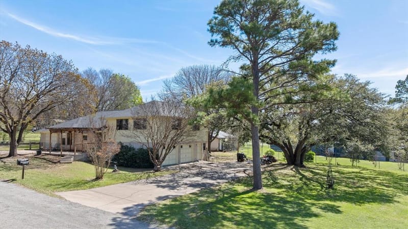 1701 Hitching Post Road, Granbury TX 76049 - Photo 37
