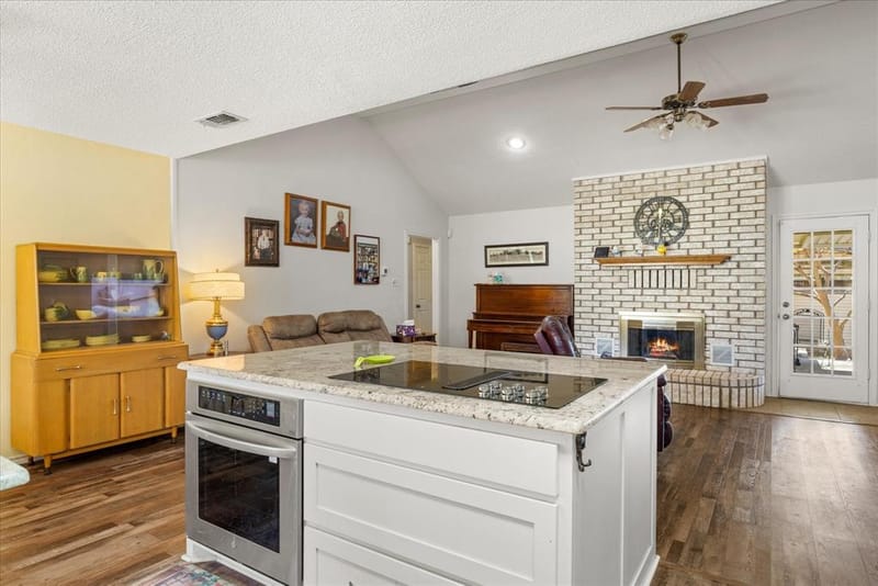 1701 Hitching Post Road, Granbury TX 76049 - Photo 11