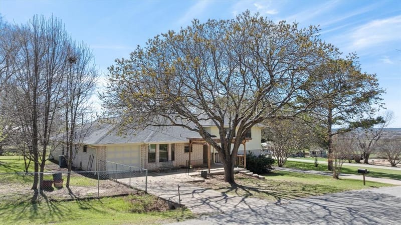 1701 Hitching Post Road, Granbury TX 76049 - Photo 35
