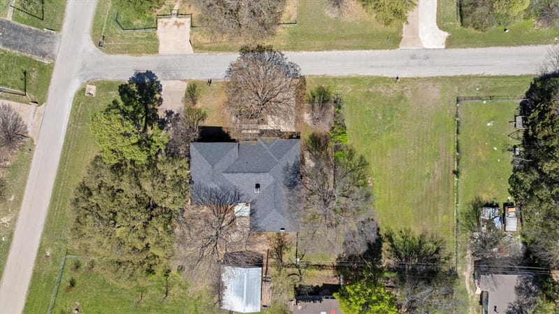 1701 Hitching Post Road, Granbury TX 76049 - Photo 31