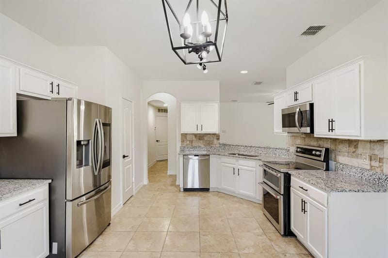 910 W Bois D Arc Street, Celina TX 75009 - Photo 10
