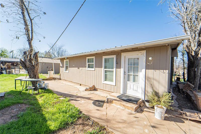 903 W Wheeler Street, Breckenridge TX 76424 - Photo 2
