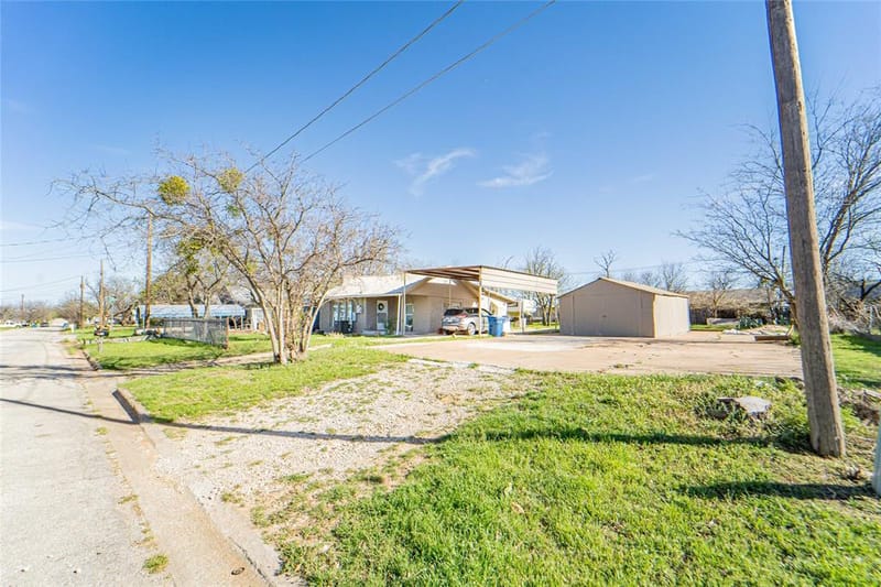 903 W Wheeler Street, Breckenridge TX 76424 - Photo 28