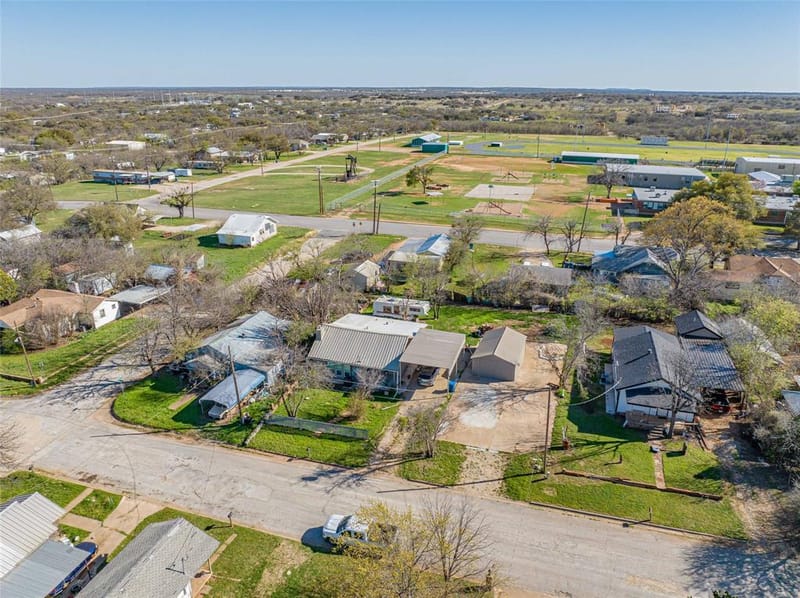 903 W Wheeler Street, Breckenridge TX 76424 - Photo 35