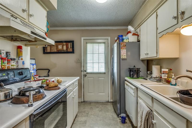 101 Gordon Drive, Azle TX 76020 - Photo 12