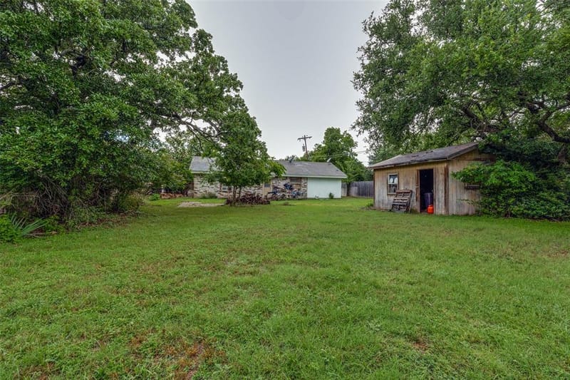 101 Gordon Drive, Azle TX 76020 - Photo 24