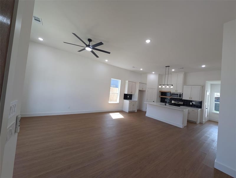 1890 JOHNSON Street, Greenville TX 75401 - Photo 4