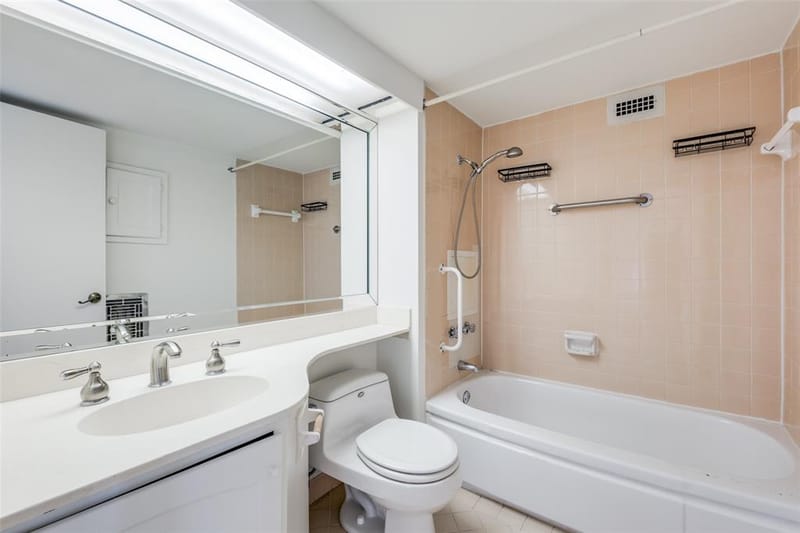 3701 Turtle Creek Boulevard # 5D, Dallas TX 75219 - Photo 12