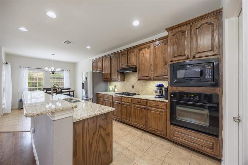 4708 Lasso Lane, McKinney TX 75070 - Photo 4