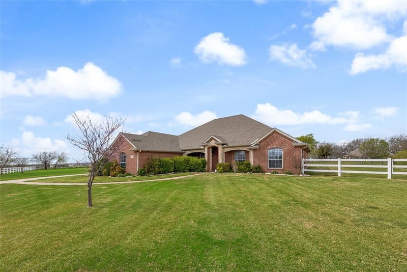14001 Oak Bark Drive, Haslet TX 76052 - Photo 2