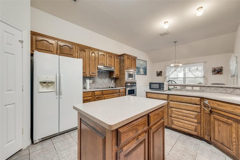 14001 Oak Bark Drive, Haslet TX 76052 - Photo 11