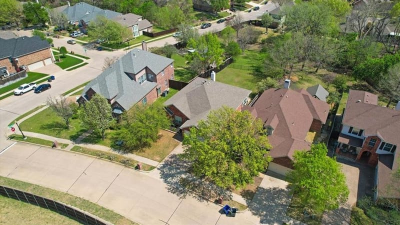 608 Lake Village Drive, McKinney TX 75071 - Photo 38